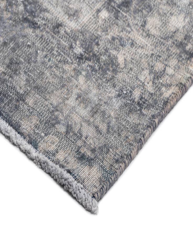 Detail image of  9' 1 x 12' 1 Vintage Royal Wool Rug