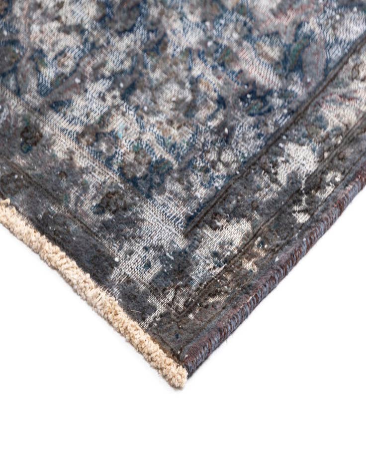 Detail image of  9' 10 x 12' 6 Vintage Royal Wool Rug