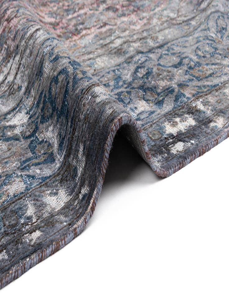 Detail image of  9' 10 x 12' 6 Vintage Royal Wool Rug