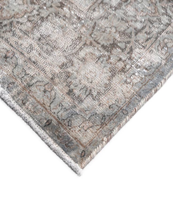 Detail image of  9' 8 x 12' 10 Vintage Royal Wool Rug