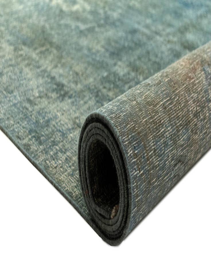 Detail image of  7' 11 x 10' 6 Vintage Royal Wool Rug