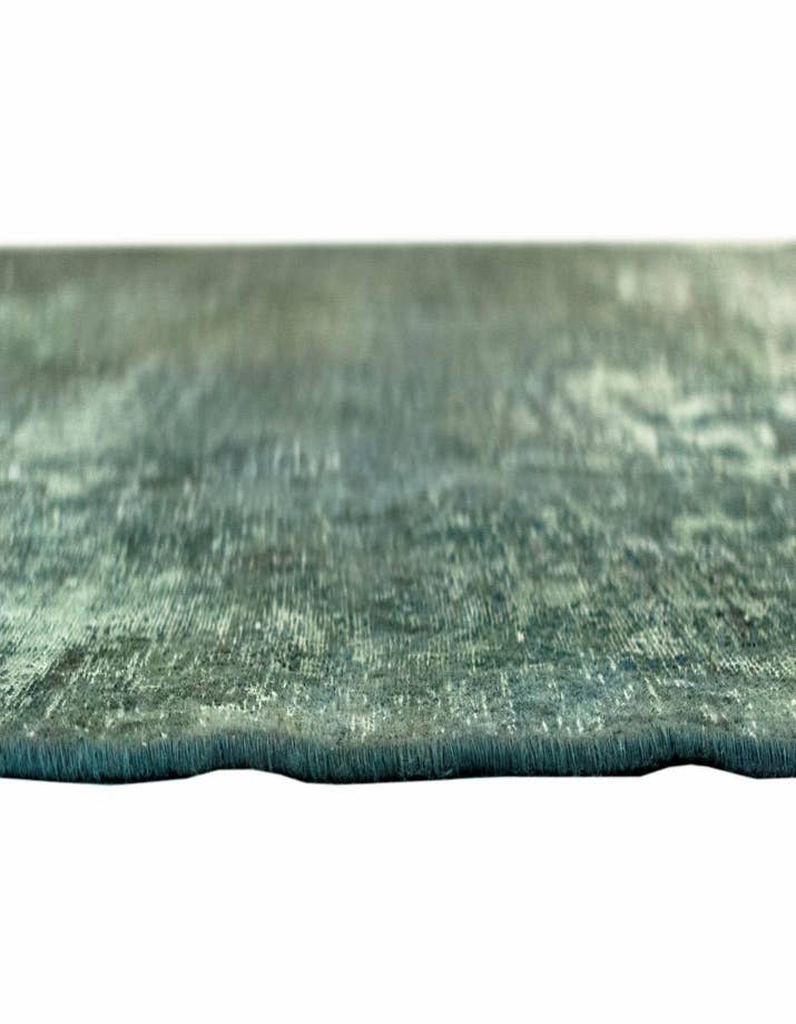 Detail image of  7' 11 x 10' 6 Vintage Royal Wool Rug