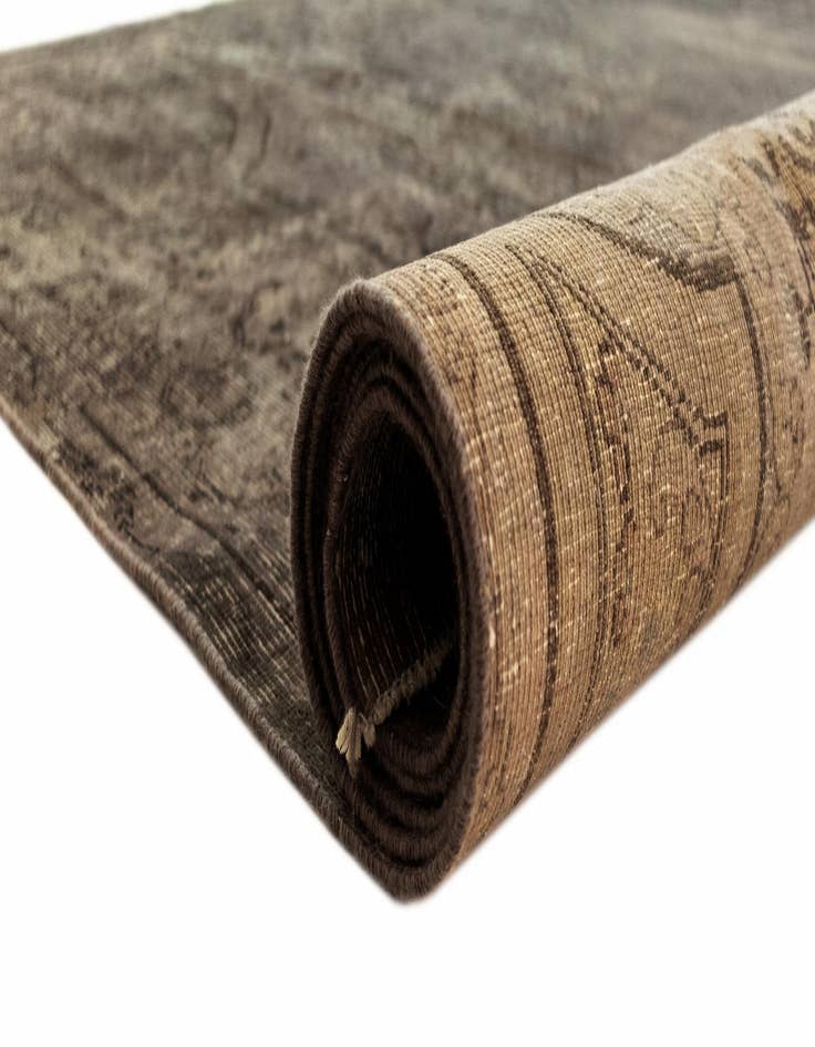 Detail image of  8' 5 x 10' 10 Vintage Royal Wool Rug