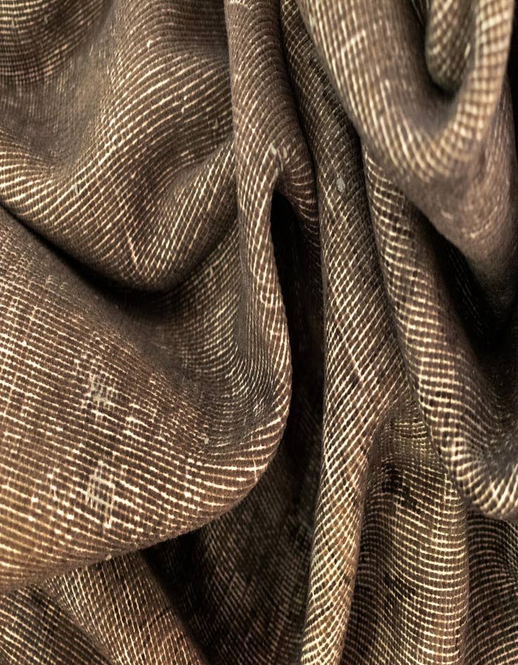 Detail image of  8' 5 x 10' 10 Vintage Royal Wool Rug