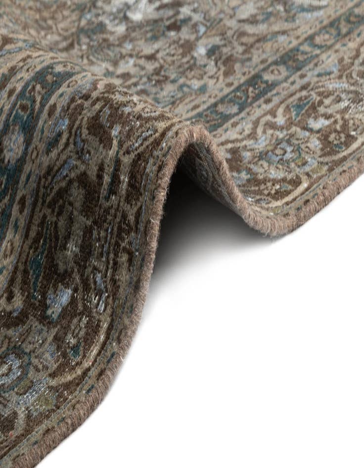 Detail image of  5' 7 x 8' 10 Vintage Rug