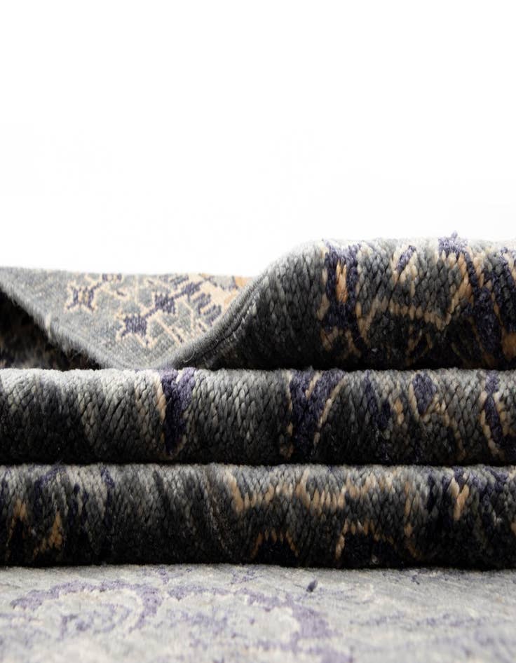 Detail image of  7' 10 x 9' 11 Ziegler Wool Rug