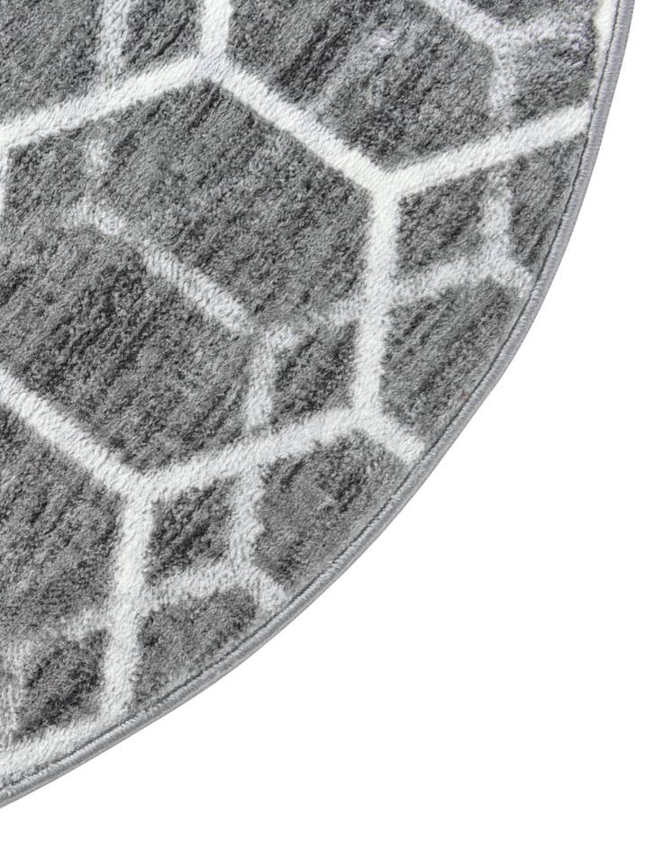 Detail image of  8' x 8' Lattice Trellis Round Rug