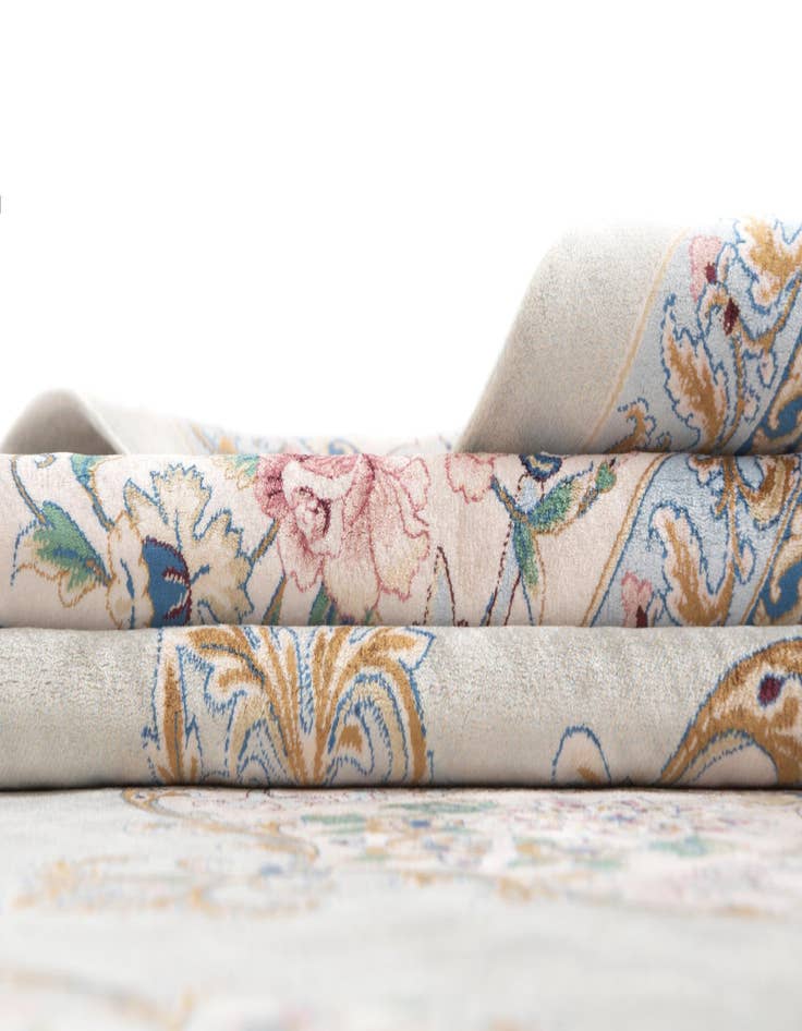 Detail image of  8' 2 x 8' 2 Ghom Design Square Rug