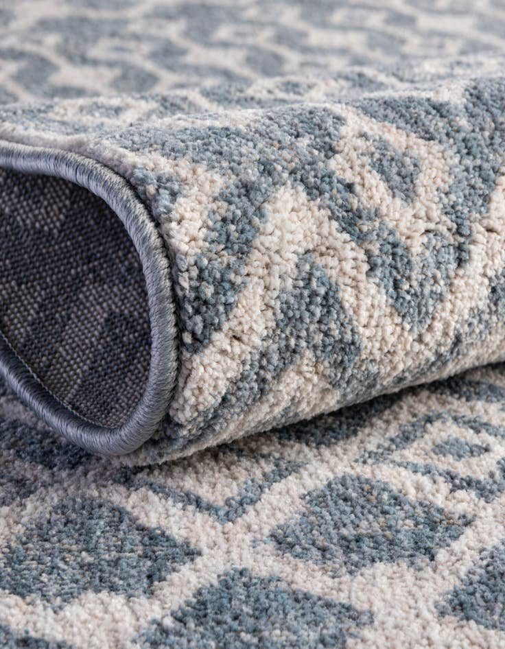 Detail image of  5' 3 x 8' Eco Trellis Rug