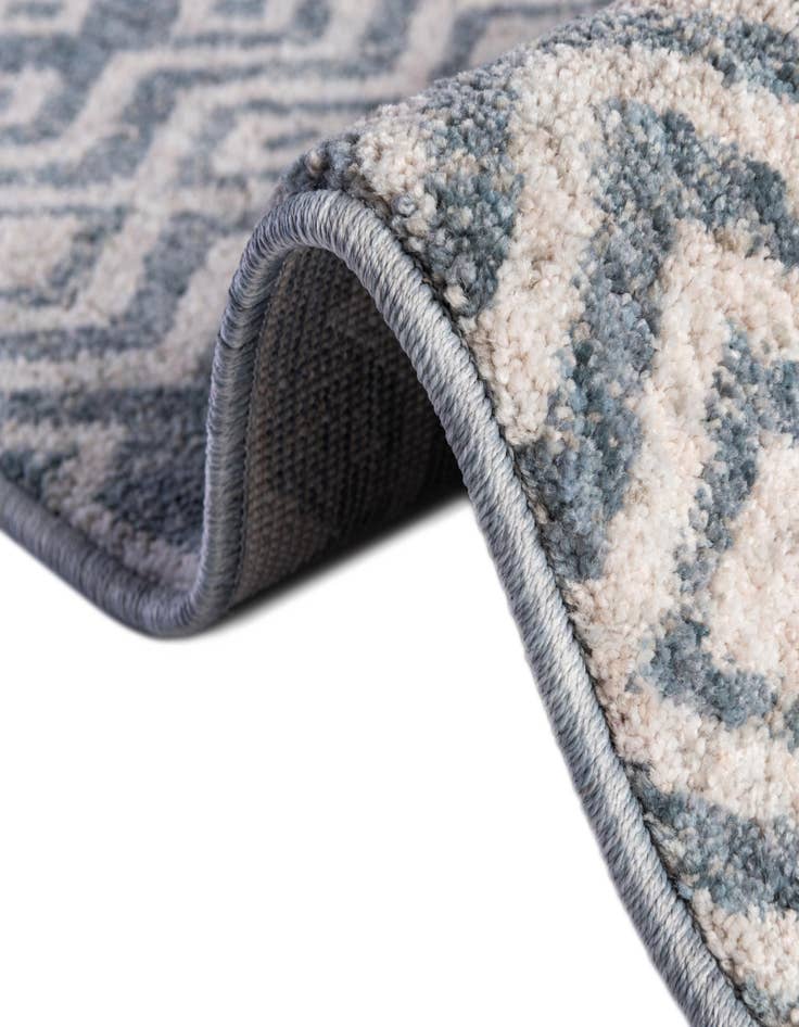 Detail image of  5' 3 x 8' Eco Trellis Rug