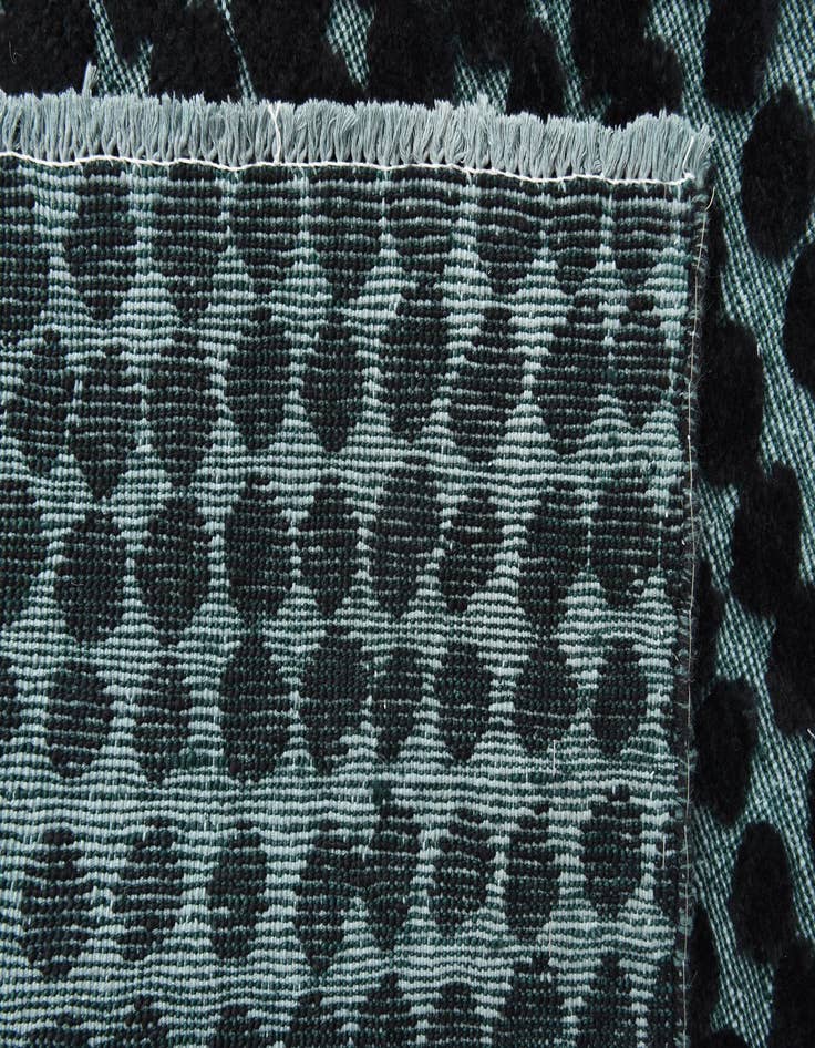 Detail image of  6' 7 x 10' 3  Hand Knotted Darya Wool Rug