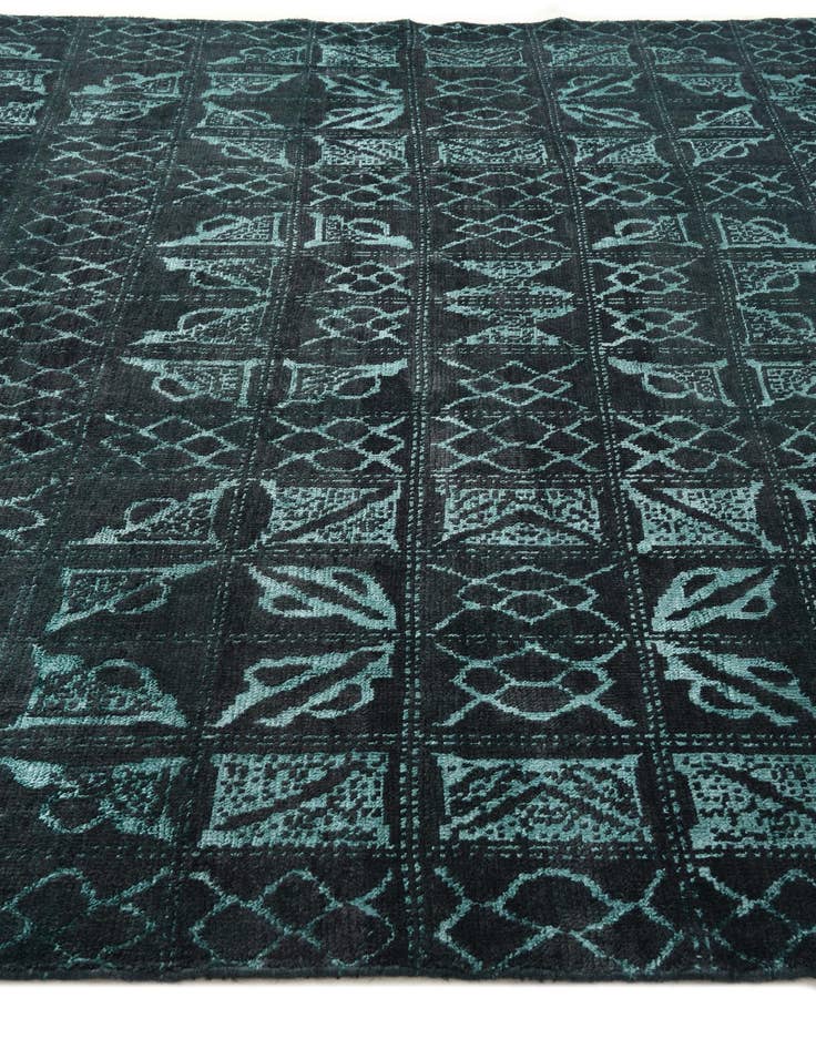 Detail image of  8' x 10'  Hand Knotted Darya Wool Rug