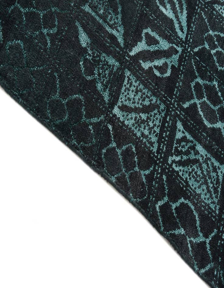 Detail image of  8' x 10'  Hand Knotted Darya Wool Rug