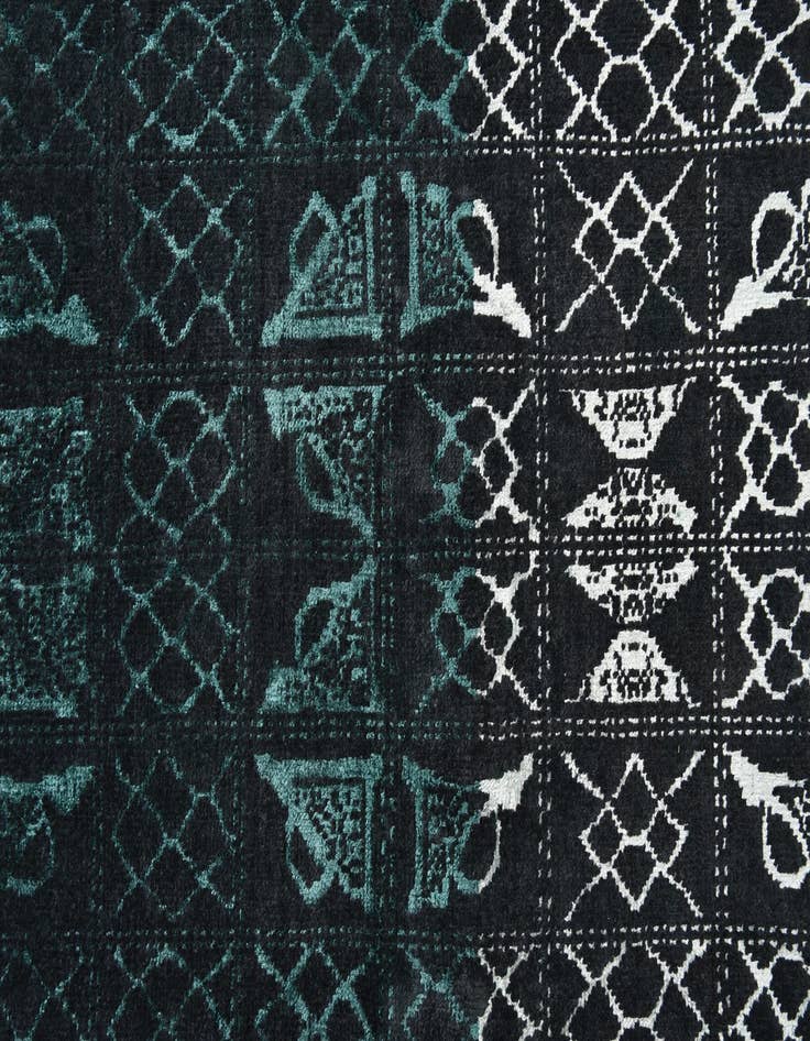 Detail image of  7' 8 x 10' 2  Hand Knotted Darya Rug