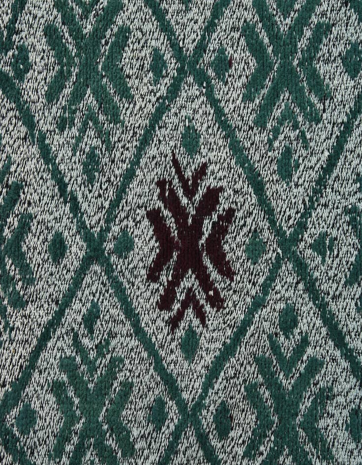 Detail image of  4' 11 x 7'  Hand Knotted Darya Wool Rug