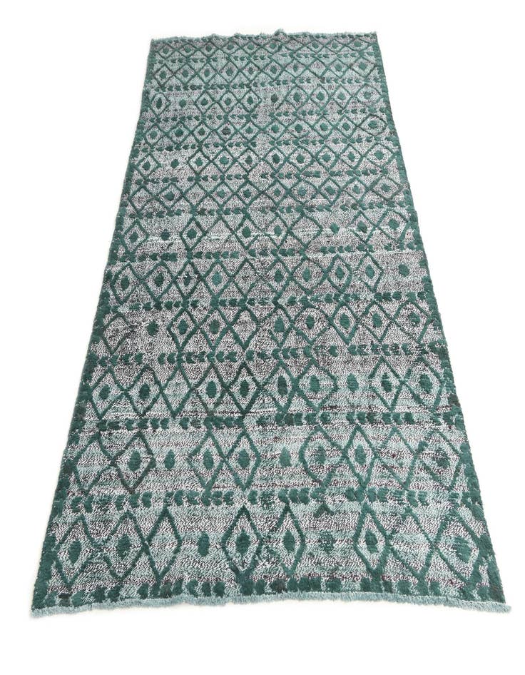 Detail image of  5' 3 x 8' 4  Hand Knotted Darya Wool Rug