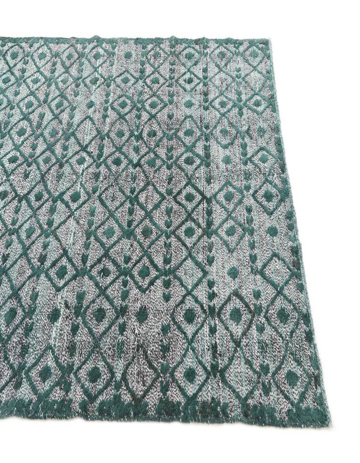 Detail image of  5' 3 x 8' 4  Hand Knotted Darya Wool Rug