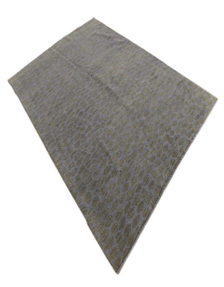 Detail image of  6' 2 x 9'  Hand Knotted Darya Wool Rug