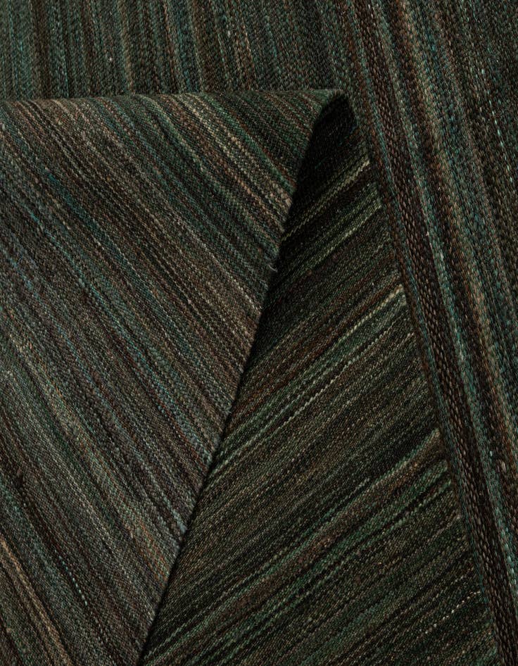 Detail image of  6' 5 x 9' 8  Hand Woven Kilim Modern Wool Rug