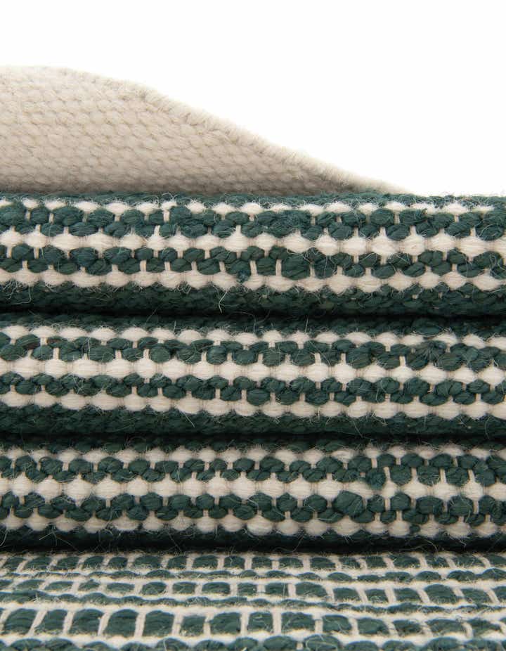 Hunter Green 4' 1 x 6' 1 Hand Woven Lariat Rug | Rugs.com