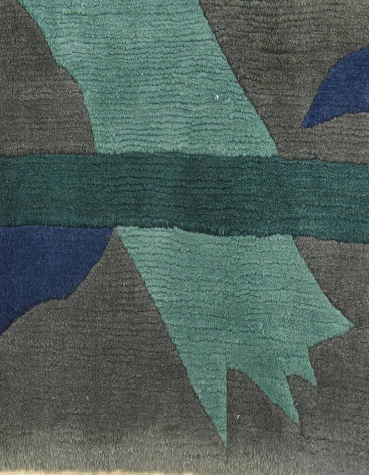 Detail image of  7' 8 x 10'  Hand Knotted Nepal Wool Rug