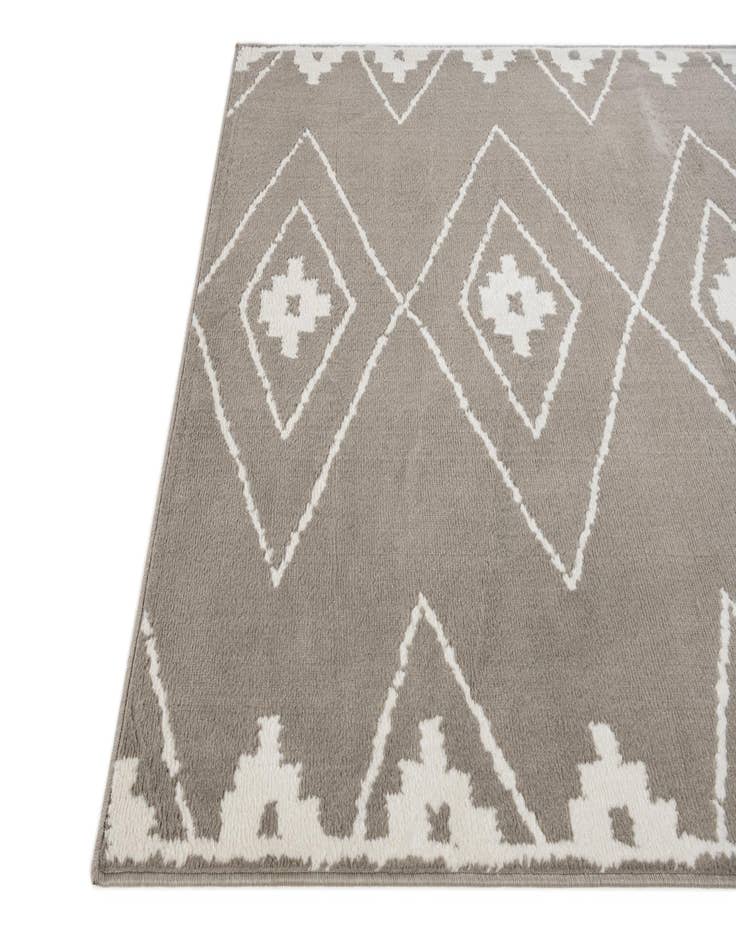 Detail image of  5' 3 x 7' 8 Lattice Rug