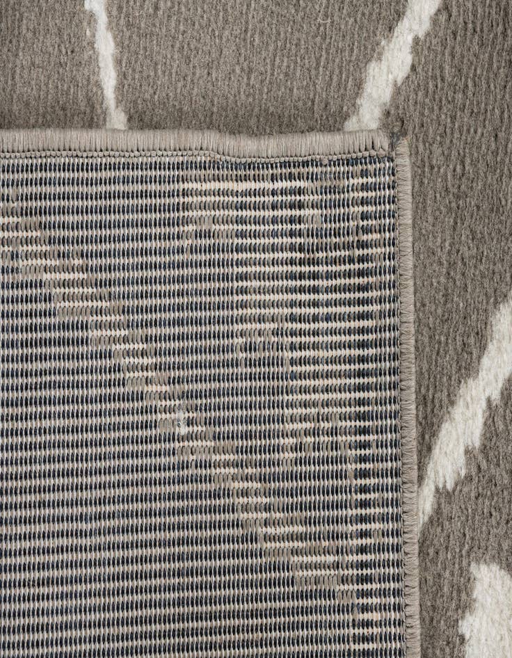 Detail image of  5' 3 x 7' 8 Lattice Rug