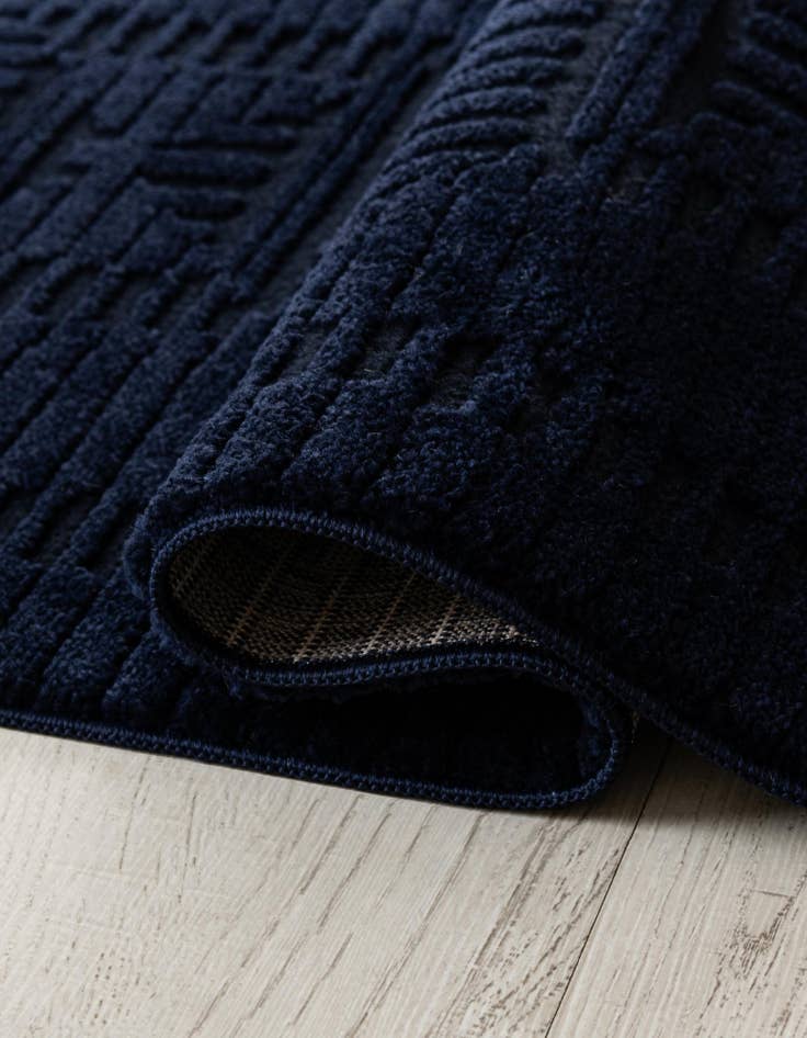 Detail image of  5' x 8' Textura Designer Rug