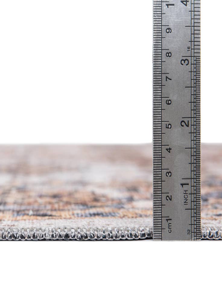 Detail image of  7' 10 x 7' 10  Washable Yara Square Rug