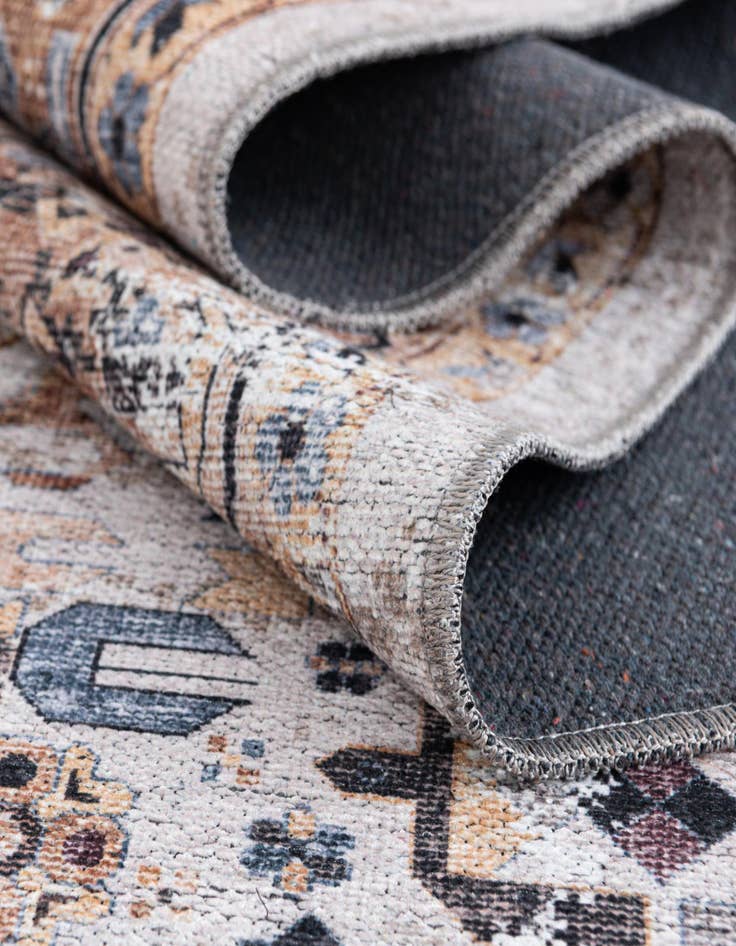 Detail image of  7' 10 x 7' 10  Washable Yara Square Rug