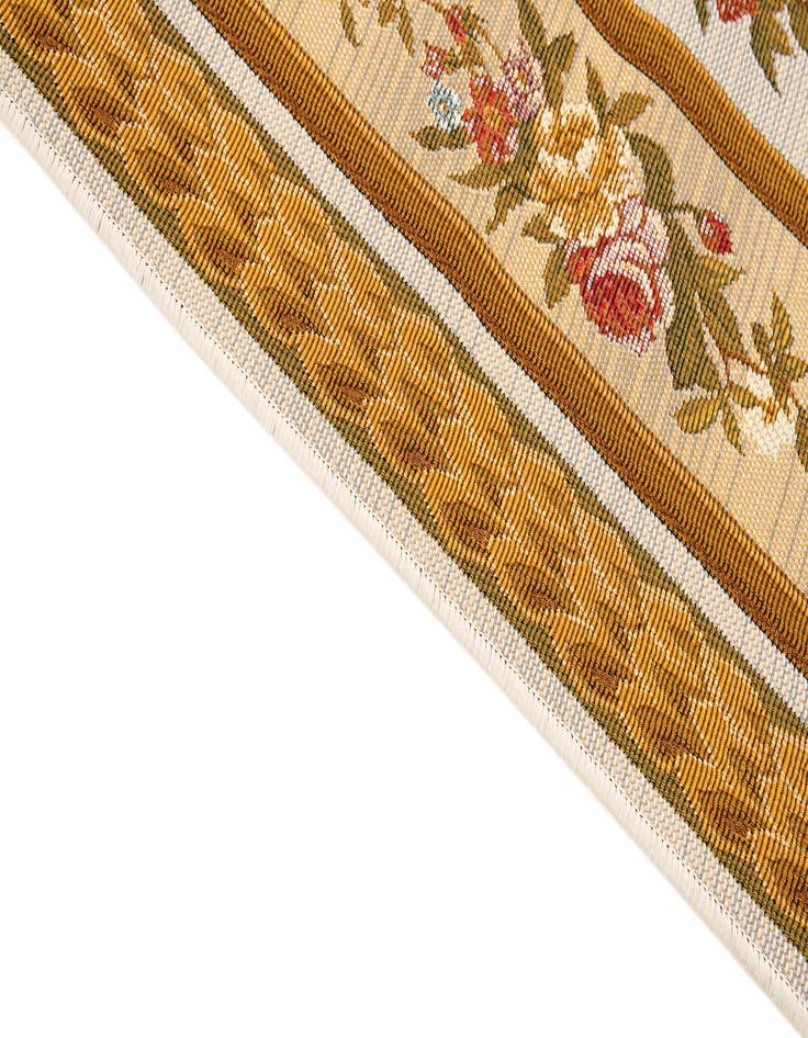 Detail image of  5' 2 x 7' 7  Washable Traditional Indoor / Outdoor Rug