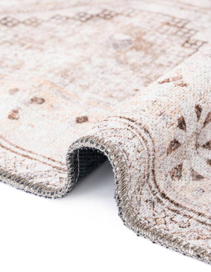 Detail image of  5' x 8' Yara Rug