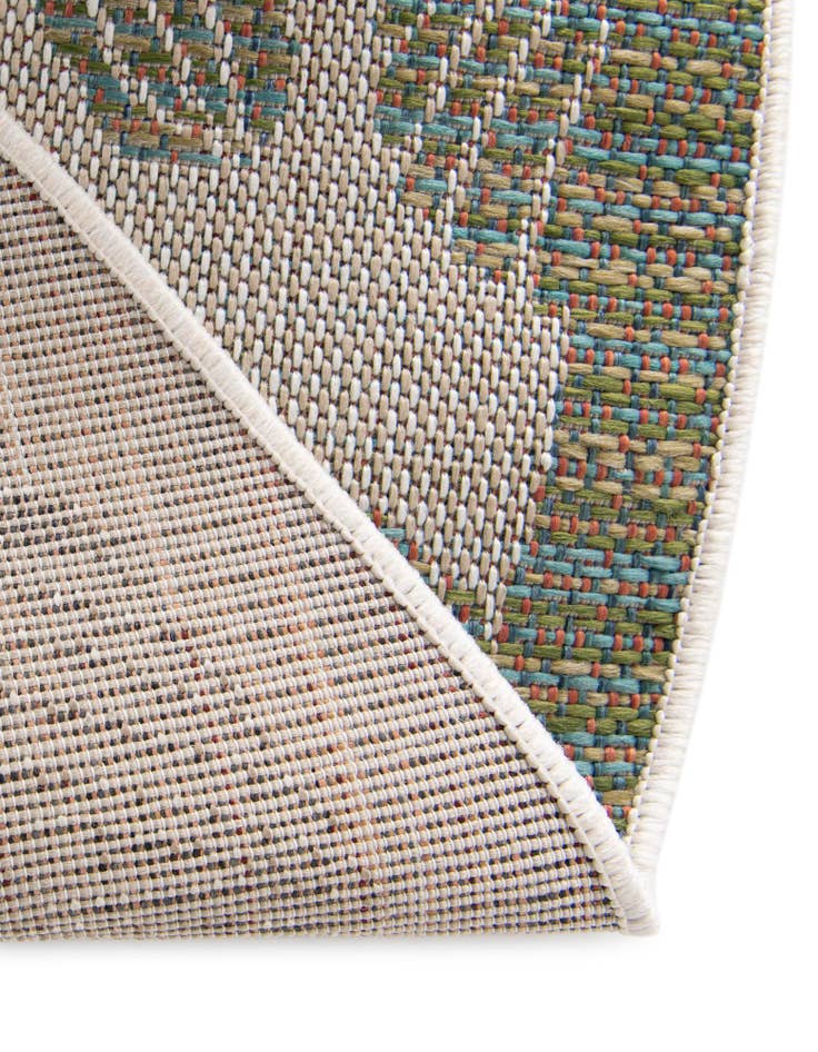 Detail image of  7' 10 x 7' 10  Washable Baja Indoor / Outdoor Round Rug