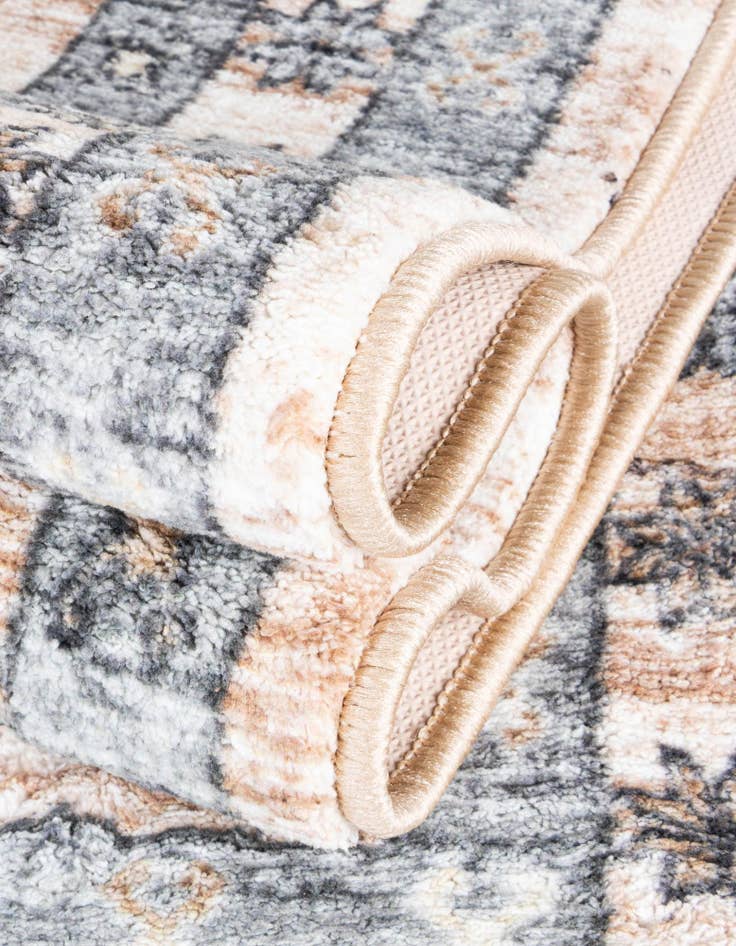 Detail image of  2' 2 x 5' Medina Runner Rug