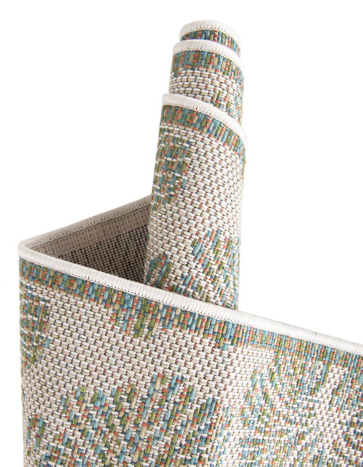 Detail image of  7' 10 x 7' 10  Washable Baja Indoor / Outdoor Square Rug