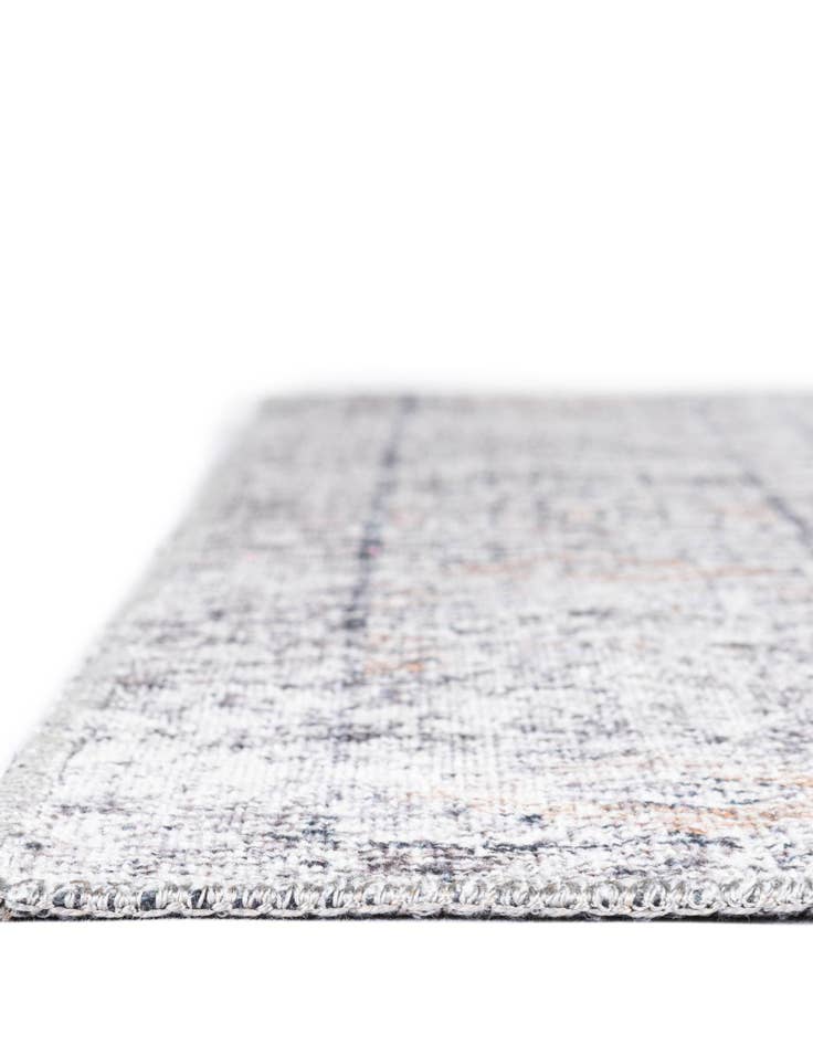 Detail image of  7' 10 x 7' 10 Yara Square Rug