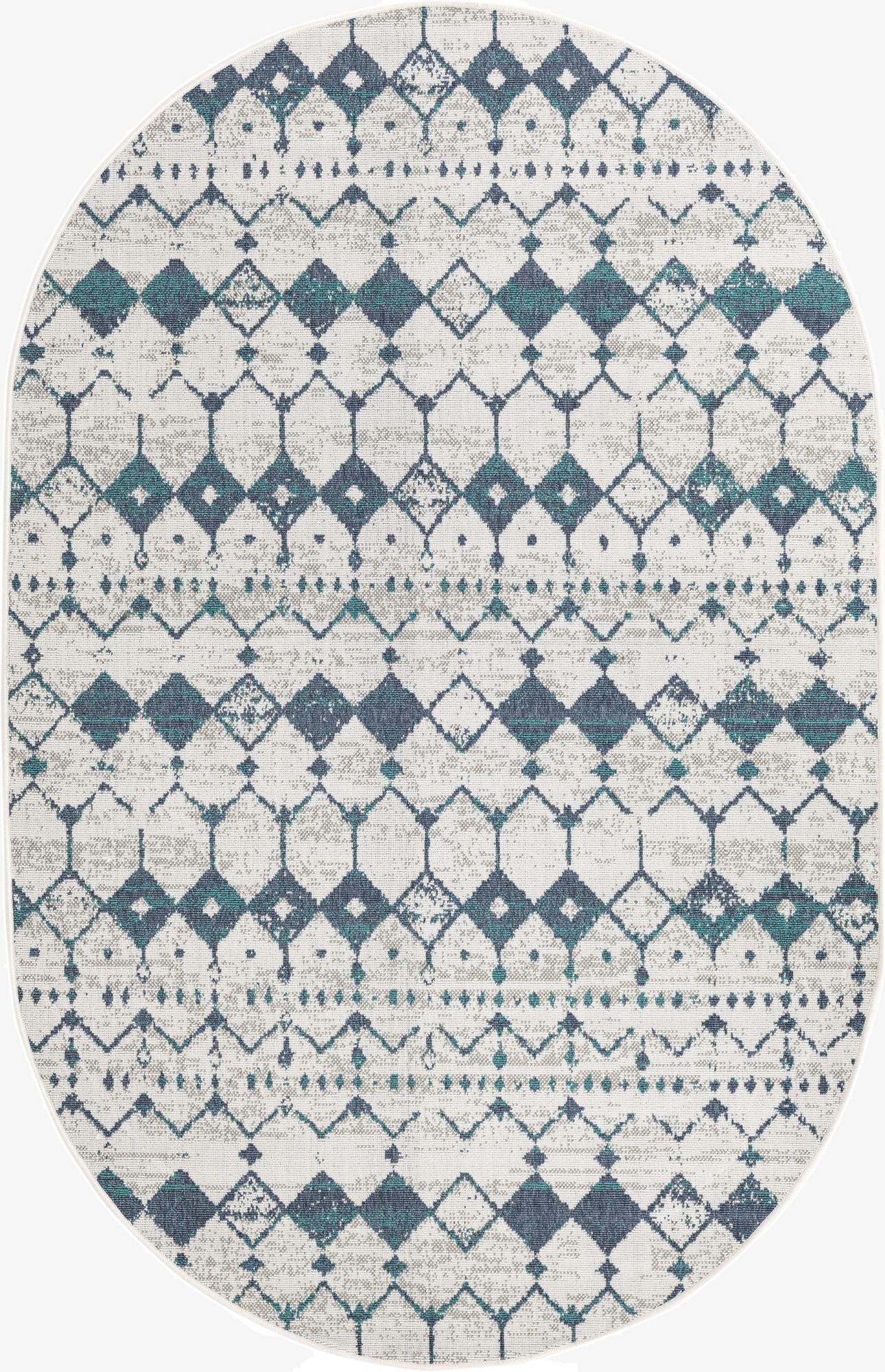  5' 3 x 8'  Washable Lattice Indoor / Outdoor Oval Rug