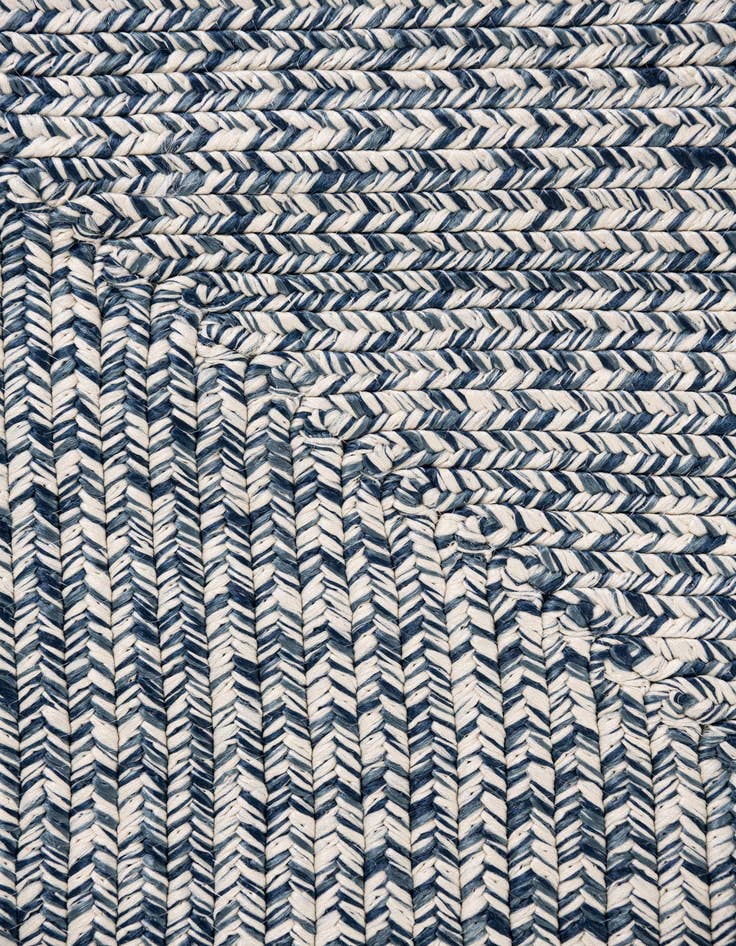 Detail image of 5' x 7' 10 Hand Braided Chindi Cotton Rug