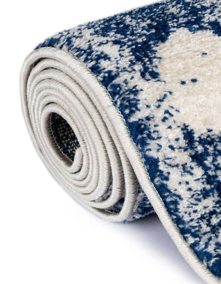 Detail image of  5' 3 x 5' 3 Dover Round Rug