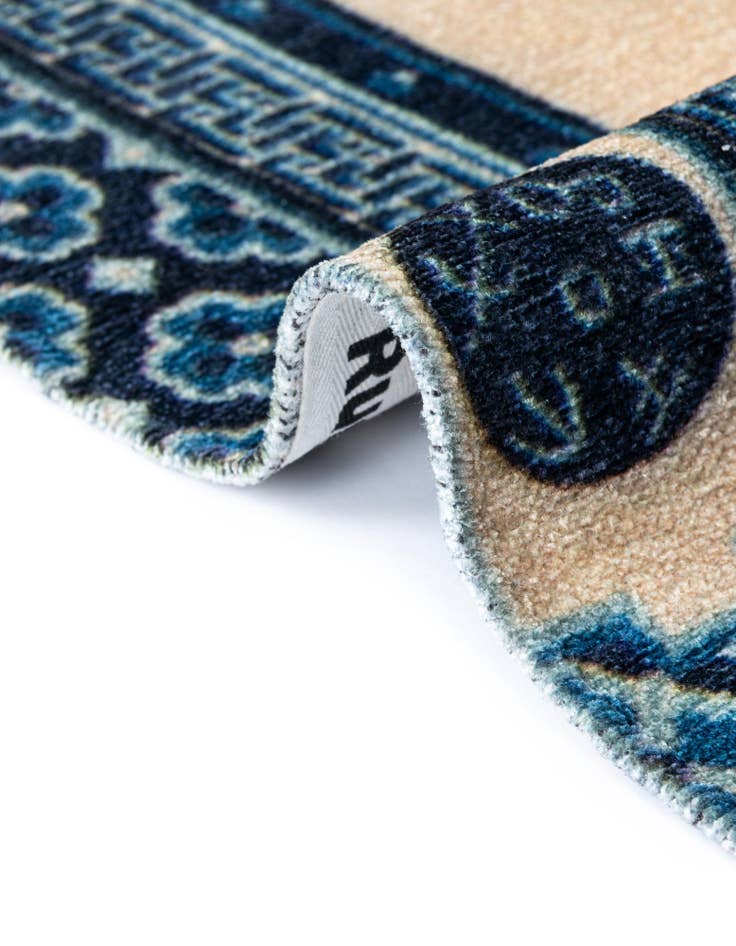 Detail image of  2' x 5' 1 Boutique Runner Rug