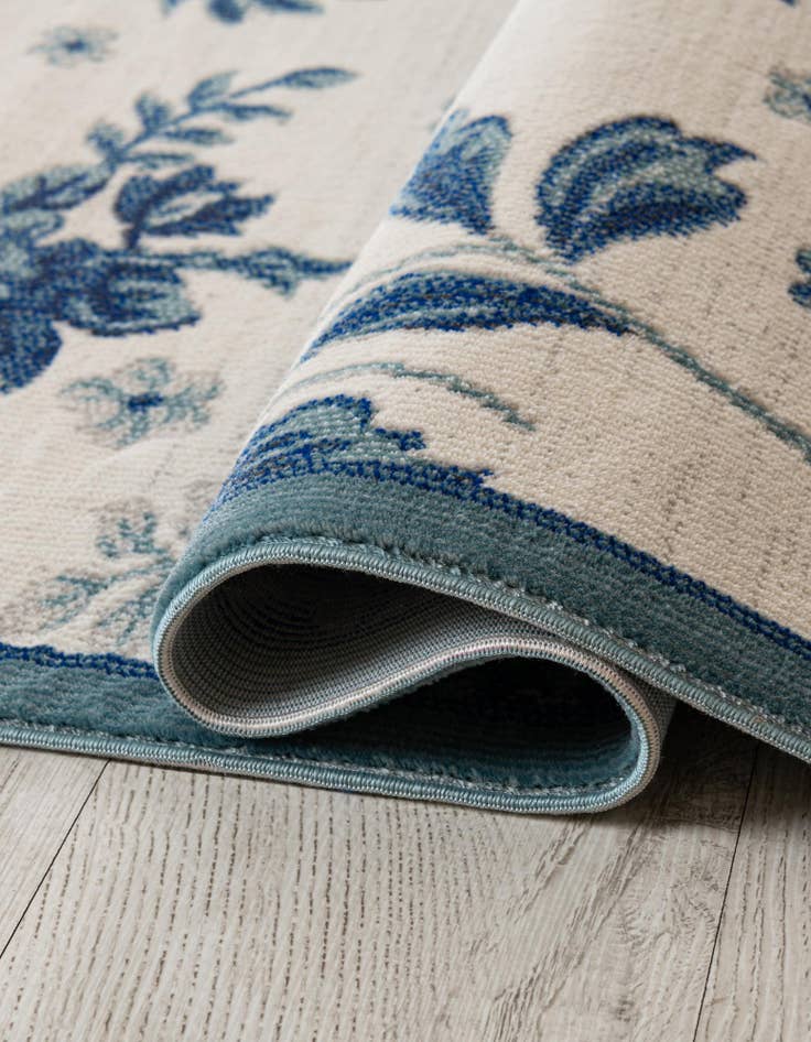 Detail image of  8' x 8' Blossom Square Rug