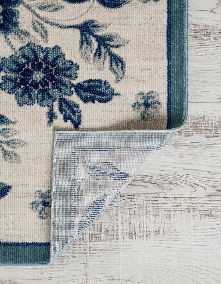 Detail image of  8' x 8' Blossom Square Rug