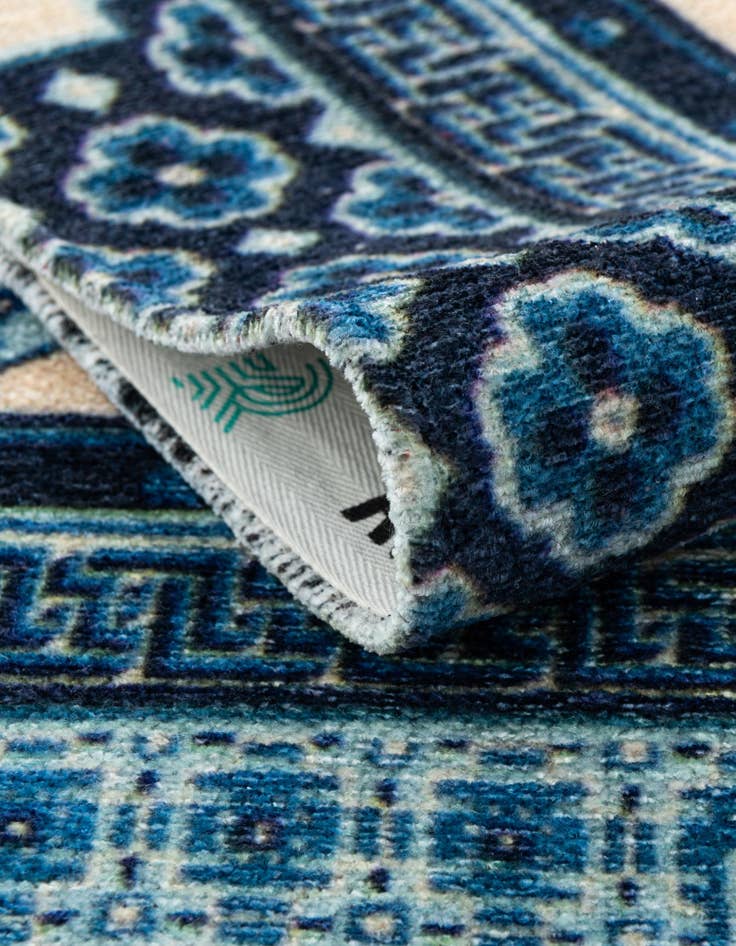 Detail image of  7' 9 x 7' 9 Boutique Square Rug