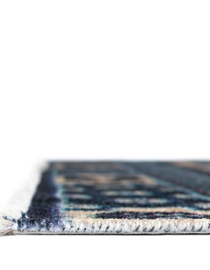 Detail image of  7' 9 x 7' 9 Boutique Square Rug