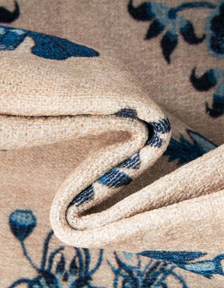 Detail image of  7' 9 x 7' 9 Boutique Square Rug