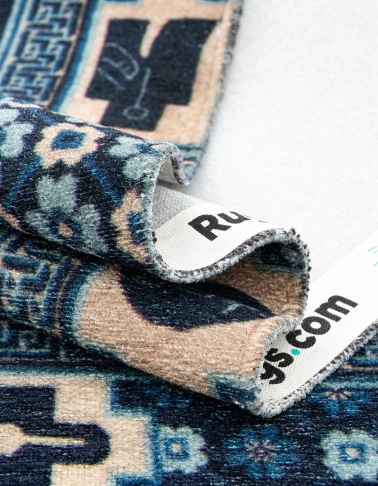 Detail image of  7' 9 x 7' 9 Boutique Square Rug