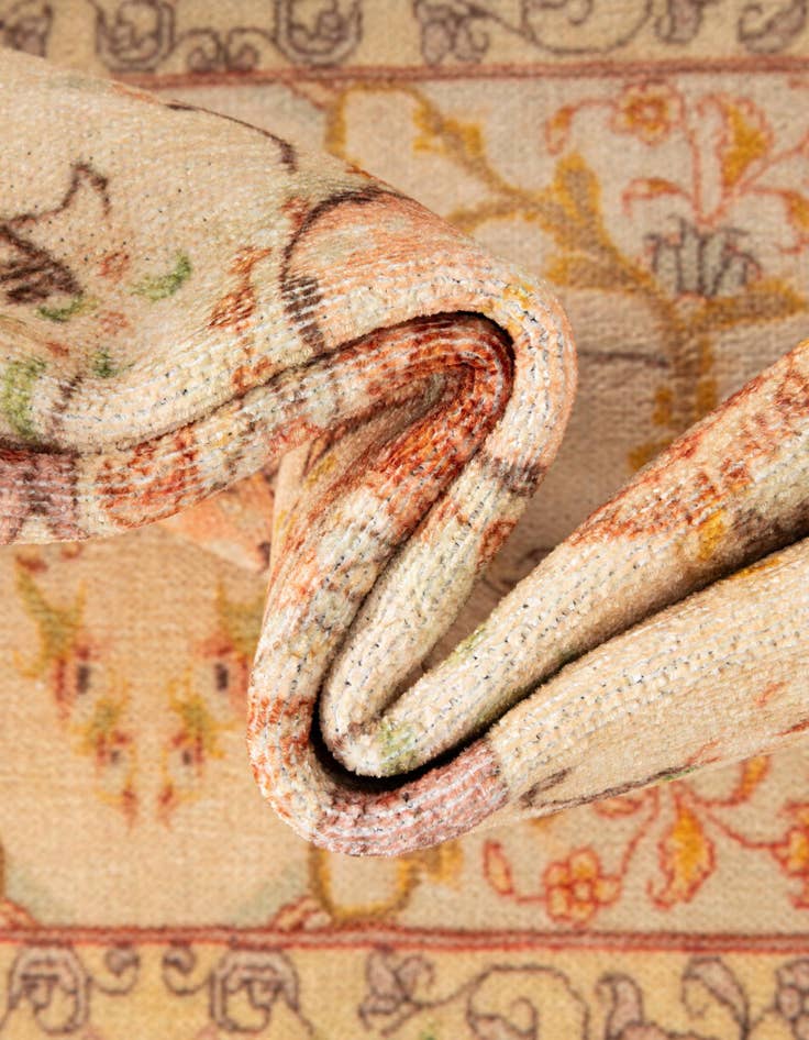 Detail image of  7' 9 x 7' 9 Boutique Square Rug