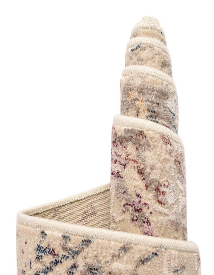 Detail image of  7' 10 x 7' 10 Deepa Octagon Rug