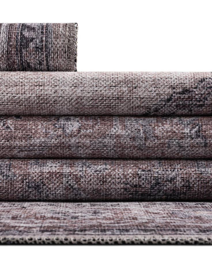 Detail image of  4' x 6'  Washable Mangata Oval Rug