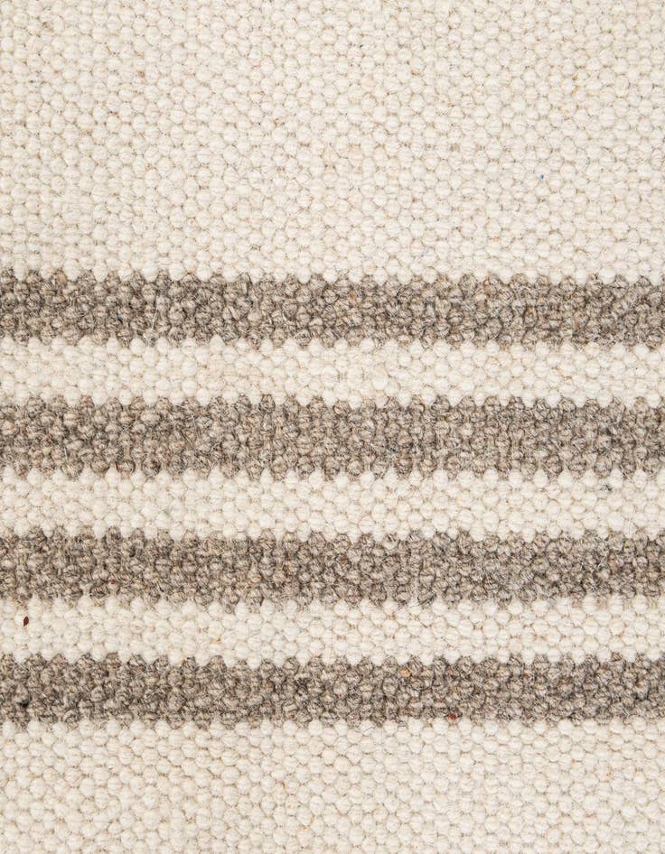 Detail image of  5' 1 x 8' 2  Hand Woven  Rug